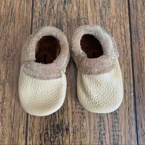 Duchess and Fox moccasins size 1